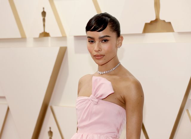 hollywood, california   march 27 zoë kravitz attends the 94th annual academy awards at hollywood and highland on march 27, 2022 in hollywood, california photo by mike coppolagetty images