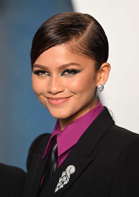 beverly hills, california   march 27 zendaya attends the 2022 vanity fair oscar party hosted by radhika jones at wallis annenberg center for the performing arts on march 27, 2022 in beverly hills, california photo by karwai tanggetty images