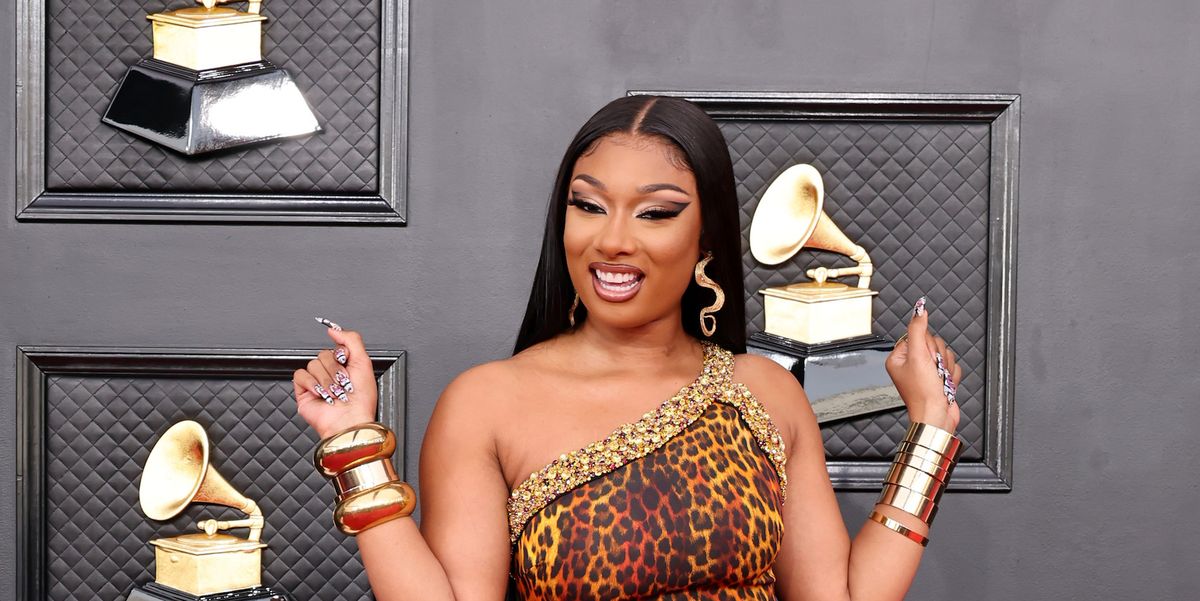 See Megan Thee Stallion's 2022 Grammys Red Carpet Look Verve times