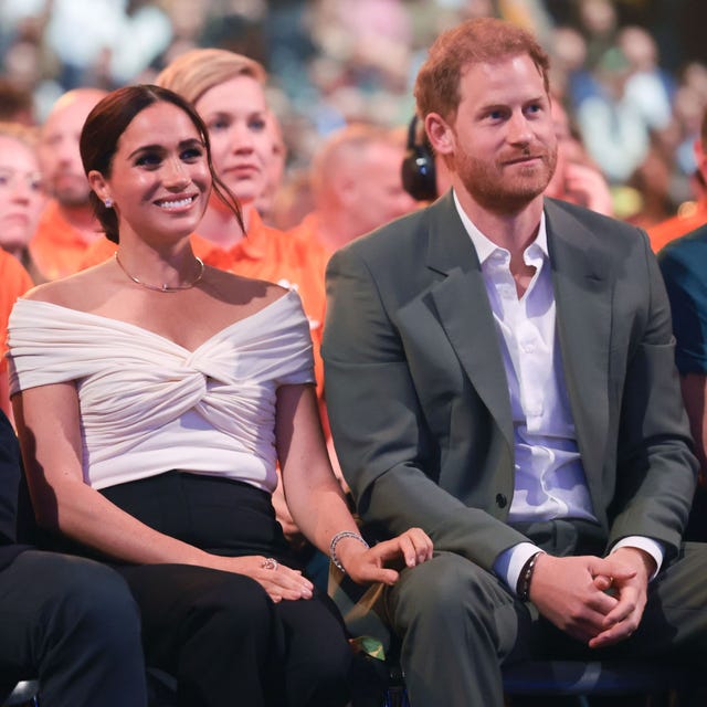 the hague, netherlands april 16 prince harry, duke of sussex and meghan, duchess of sussex attend the invictus games the hague 2020 opening ceremony at zuiderpark on april 16, 2022 in the hague, netherlands photo by chris jacksongetty images for the invictus games foundation