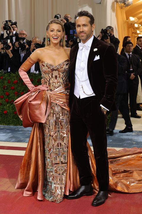 new york, new york   may 02 l r 2022 met gala co chairs blake lively and ryan reynolds attend the 2022 met gala celebrating in america an anthology of fashion at the metropolitan museum of art on may 02, 2022 in new york city photo by mike coppolagetty images