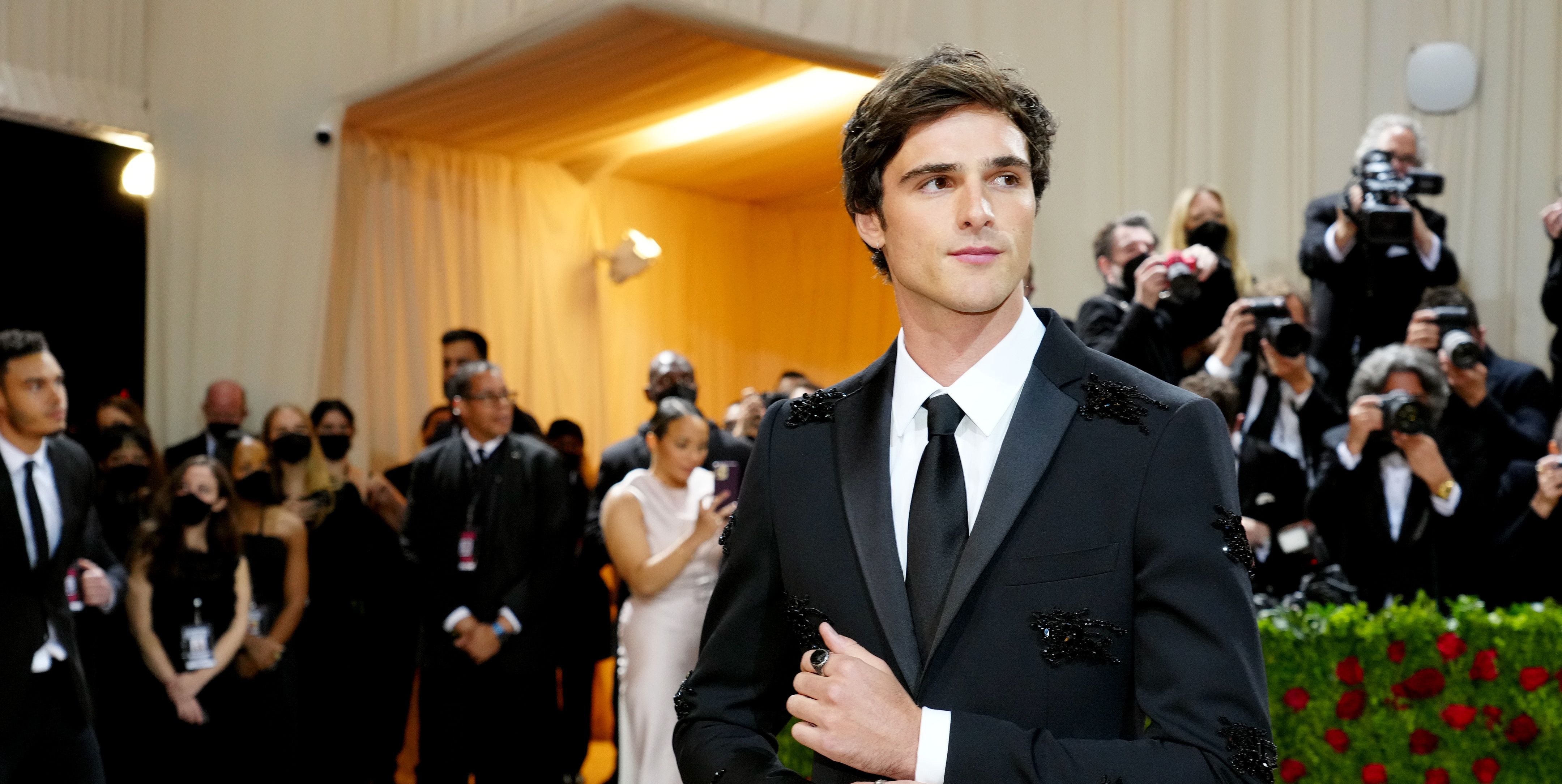 Jacob Elordi Used an $18 Pomade for the Met Gala - Trendradars Latest