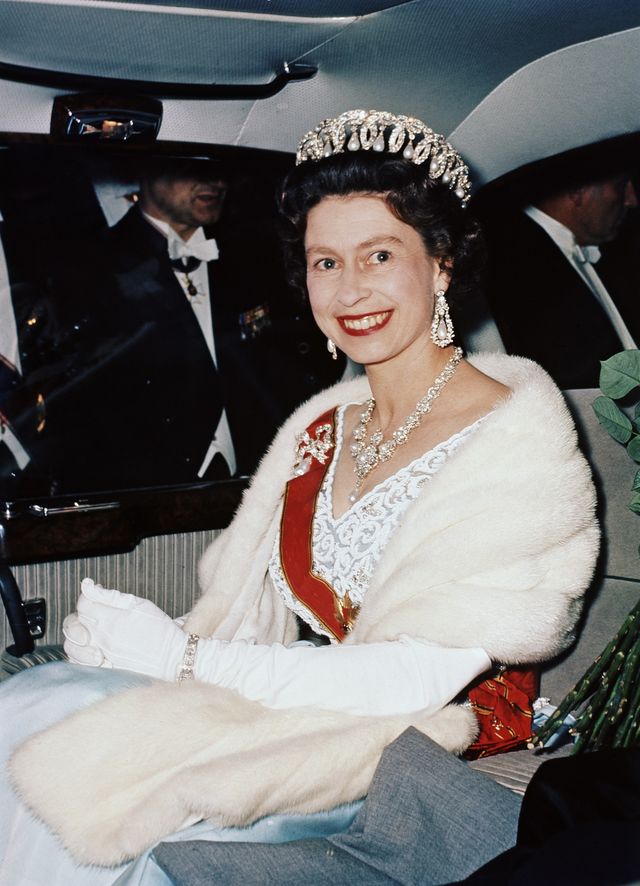 queen elizabeth ii leaves schloss augustusburg in bruhl, germany, after attending a state reception, may 1965 she is wearing the jubilee necklace and a diamond bow brooch with pearl drop inherited from queen mary  photo by fox photoshulton archivegetty images