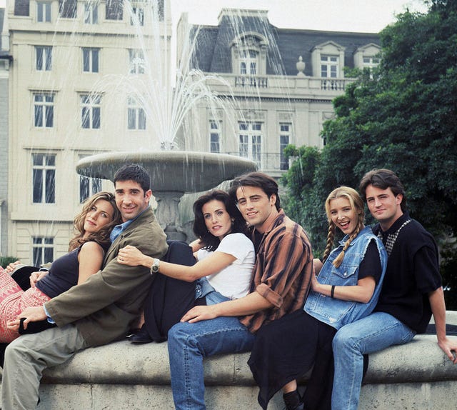 The Fountain From Friends Is The Same One In Hocus Pocus