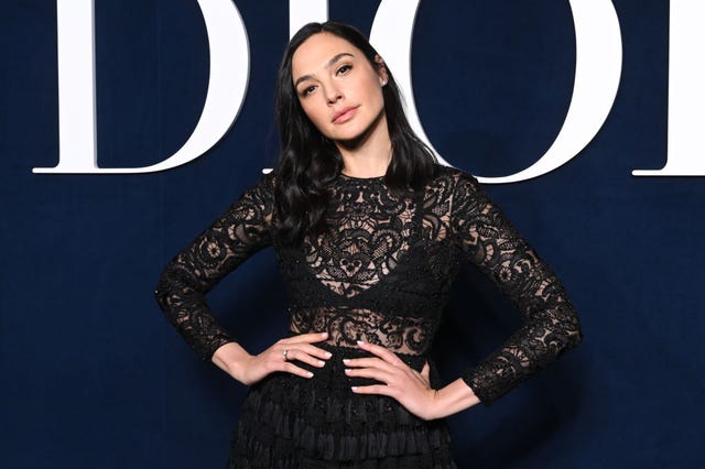 Christian Dior : Photocall - Paris Fashion Week - Womenswear Fall Winter 2023-2024 paris, france february 28 editorial use only for non editorial use please seek approval from fashion house gal gadot attends the christian dior womenswear fall winter 2023 2024 show as part of paris fashion week on february 28, 2023 in paris, france photo by stephane cardinale corbiscorbis via Getty Images