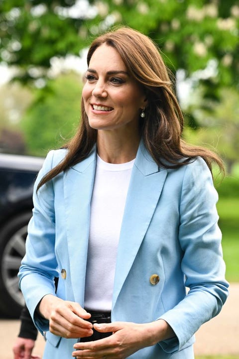 Kate Middleton in a blue blazer kate middleton in blue blazer jacket