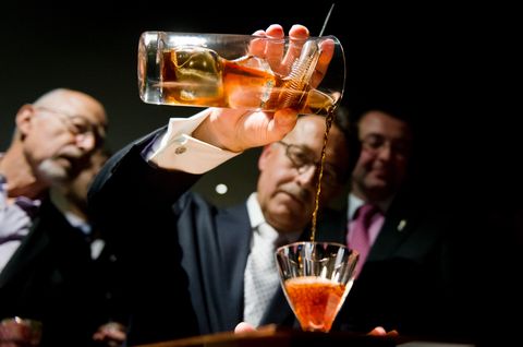 Drink, Alcohol, Alcoholic beverage, Distilled beverage, Liqueur, Bartender, Whisky, Cocktail, Barware, Classic cocktail, 