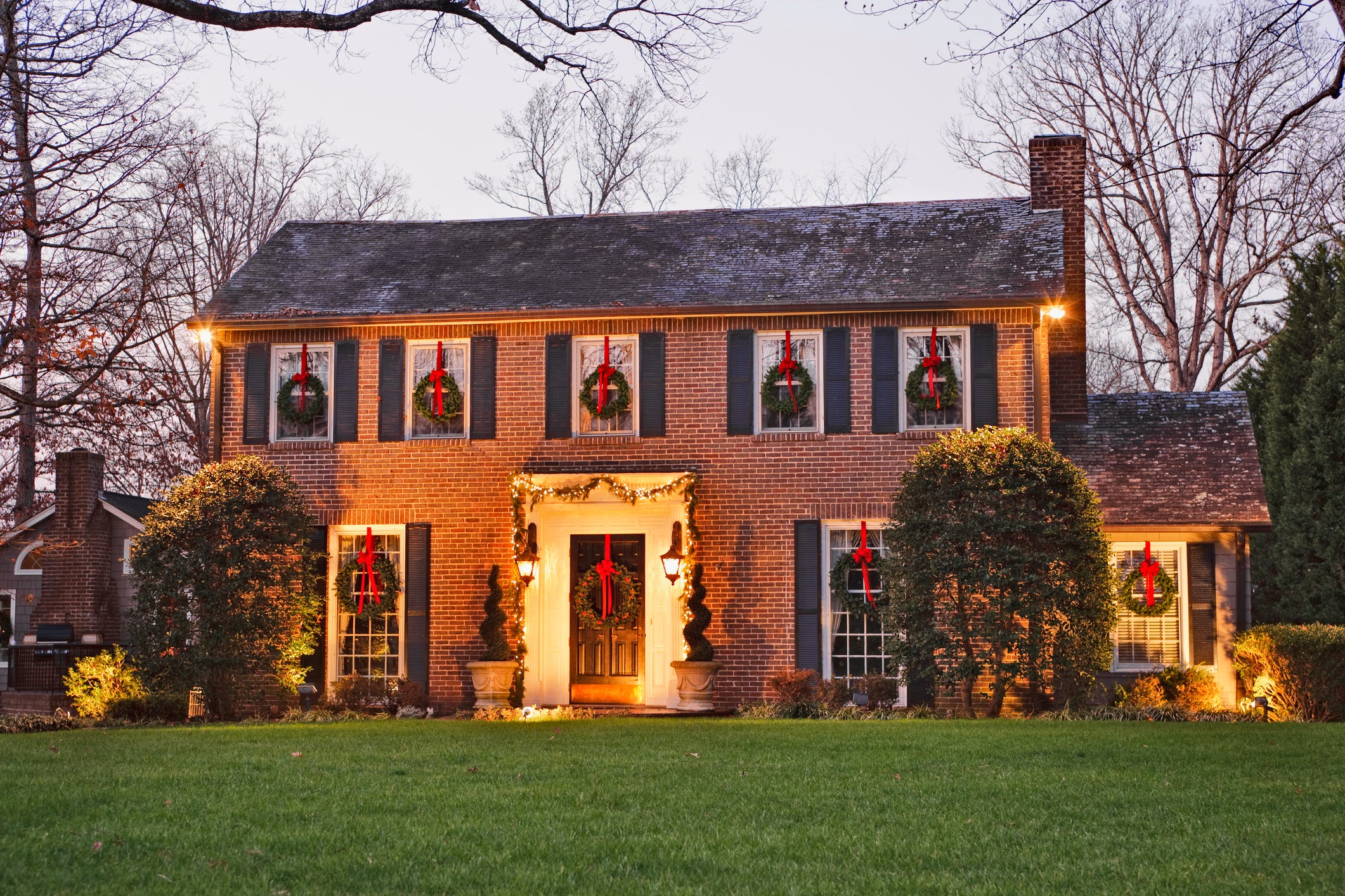 How Early Is TOO Early to Decorate for the Holidays? Experts Weigh In