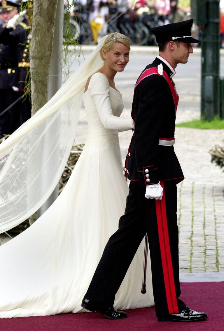 royal wedding gowns through the years
