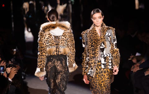 The Best Leopard Print Looks The History Of Leopard Print And Animal Prints On The Runways