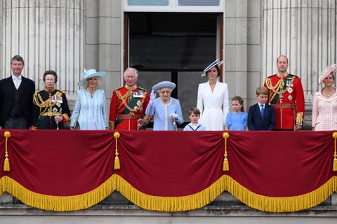 britains queen elizabeth ii c stands with from left, vice admiral timothy laurence, britains princess anne, princess royal, britains camilla, duchess of cornwall, britains prince charles, prince of wales, britains prince louis of cambridge, britains catherine, duchess of cambridge, britains princess charlotte of cambridge , britains prince george of cambridge, britains prince william, duke of cambridge, and britains sophie, countess of wessex, to watch a special flypast from buckingham palace balcony following the queens birthday parade, the trooping the colour, as part of queen elizabeth iis platinum jubilee celebrations, in london on june 2, 2022   huge crowds converged on central london in bright sunshine on thursday for the start of four days of public events to mark queen elizabeth iis historic platinum jubilee, in what could be the last major public event of her long reign photo by daniel leal  afp photo by daniel lealafp via getty images