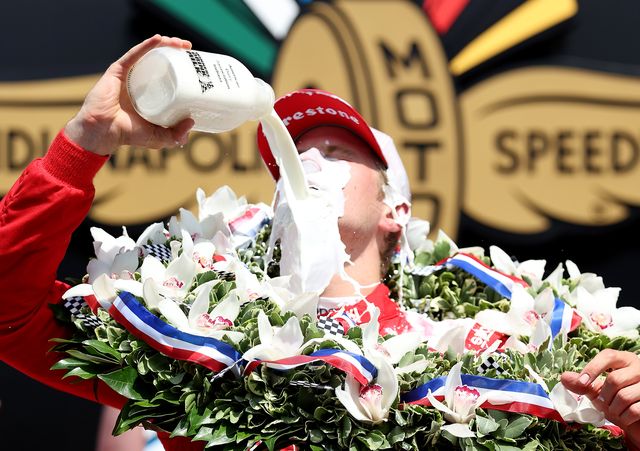 Marcus Ericsson takes his Chip Ganassi Racing Honda to victory in the 106th running of the Indianapolis 500