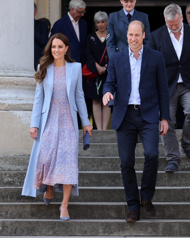 duke duchess cambridge first joint portrait