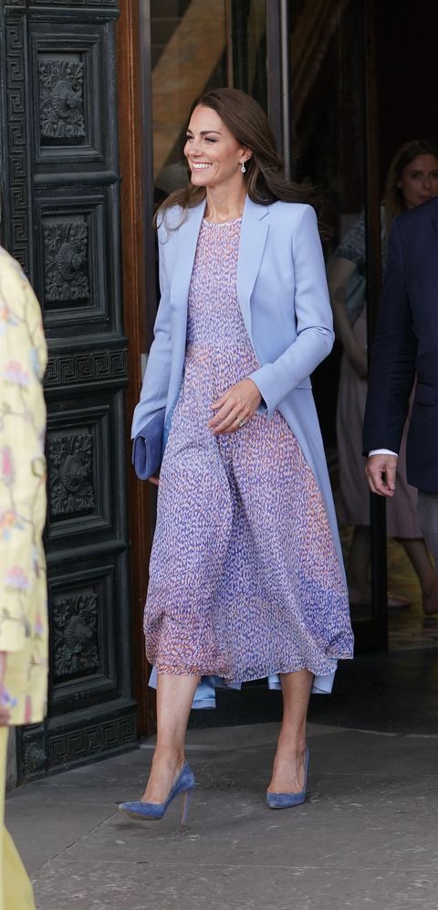 Cambridge, UK June 23, Catherine, Duchess of Cambridge and Prince William, Duke of Cambridge leaving the Fitzwilliam Museum on an official visit to Cambridgeshire on June 23, 2022, UK Photo Paul Edwards wpa poolgetty images