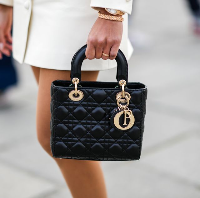 crisis Desconexión Célula somatica Lady Dior: cómo combinar el bolso más emblemático de Dior