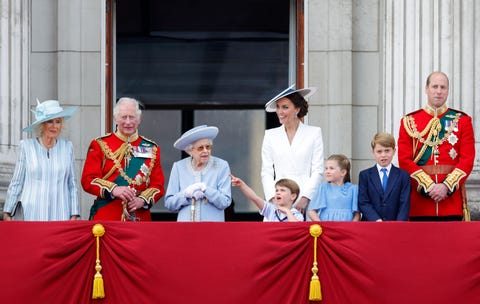 Queen Elizabeth II Platinum Jubilee 2022 - Trooping The Colour london, united kingdom june 02 embargoed for publication in uk newspapers until 24 hours after create date and time camilla, duchess of cornwall, prince charles, prince of wales wearing the uniform of colonel of the welsh guards, queen elizabeth ii, prince louis of cambridge, catherine, duchess of cambridge, princess charlotte of cambridge, prince george of cambridge and prince william, duke of cambridge wearing the uniform of colonel of the irish guards watch a flypast from the balcony of buckingham palace during trooping the colour on june 2, 2022 in london, england trooping the colour, also known as the queen's birthday parade, is a military ceremony performed by regiments of the british army that has taken place since the mid 17th century it marks the official birthday of the british sovereign this year, from june 2 to june 5, 2022, there is the added celebration of the platinum jubilee of elizabeth ii in the uk and commonwealth to mark the 70th anniversary of her accession to the throne on 6 february 1952 photo by max mumbyindigogetty images
