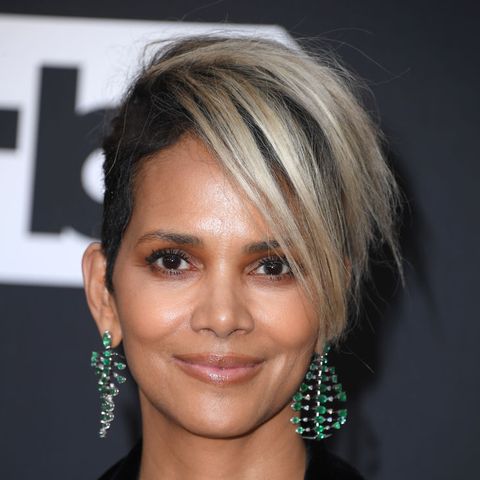 los angeles, california   march 13 halle berry poses at the 27th annual critics choice awards at fairmont century plaza on march 13, 2022 in los angeles, california photo by steve granitzgetty images