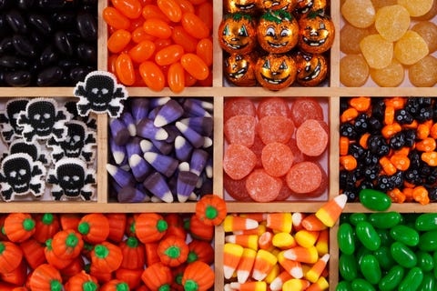 8 Healthy-ish Halloween Candy Options, According to Nutritionists