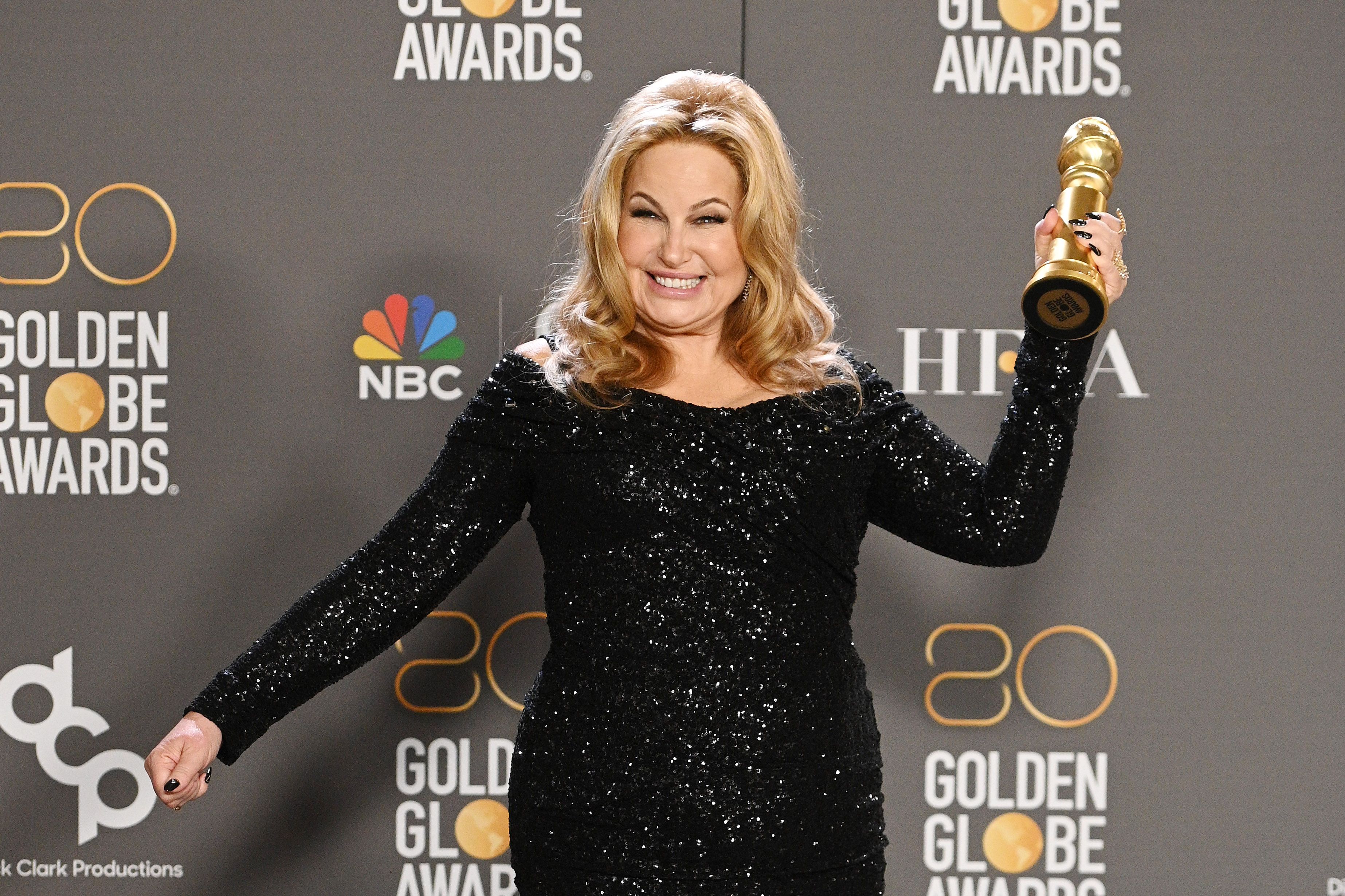 Golden Globes 2021: Funniest Memes And Tweets Golden Globes 2021: Funniest Memes And Tweets