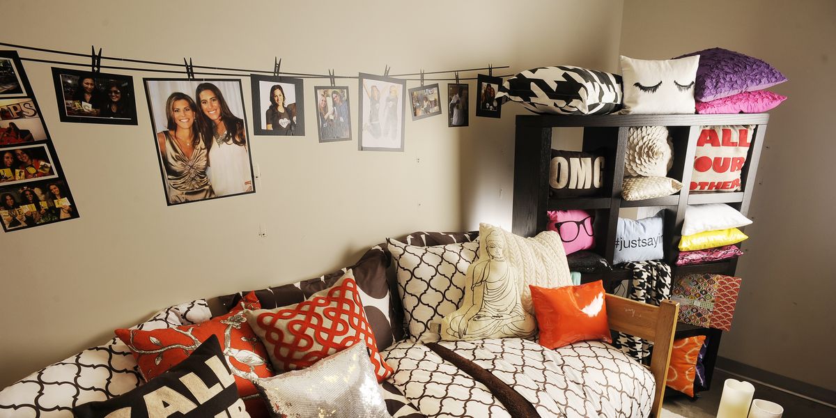 What Dorm Rooms Looked Like The Year You Were Born Dorm Room Decor 