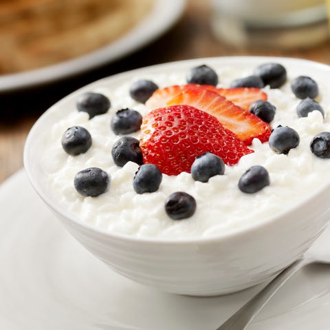 Cottage Cheese with Fresh Fruit Cottage Cheese with Fresh Fruit