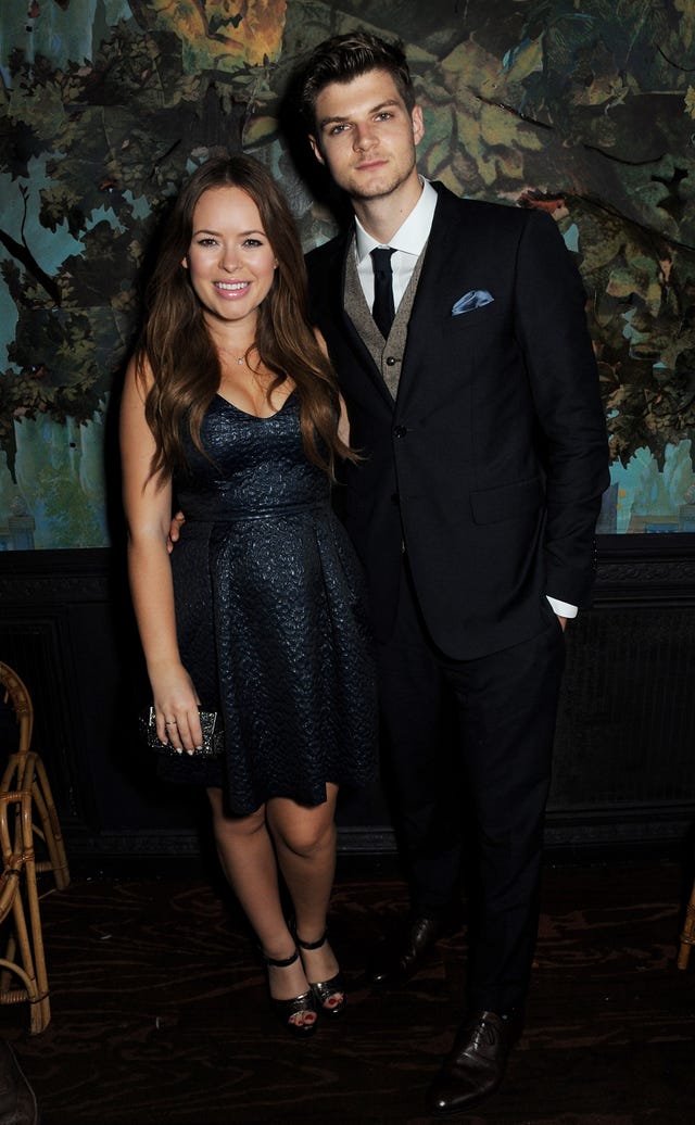 Los YouTubers Tanya Burr y Jim Chapman anuncian split