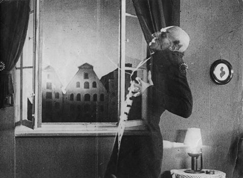 german actor max schreck 1879   1936, as the vampire count orlok, being destroyed by sunlight, in a still from f w murnaus expressionist horror film, nosferatu, eine symphonie des grauens, 1921 the film is based on bram stokers novel dracula and was released in 1922 photo by hulton archivegetty images