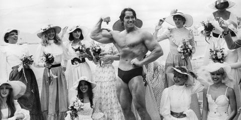 Arnold Schwarzenegger en la playa