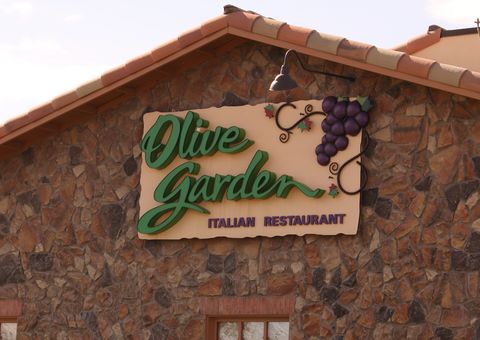 Olive Garden Sign
