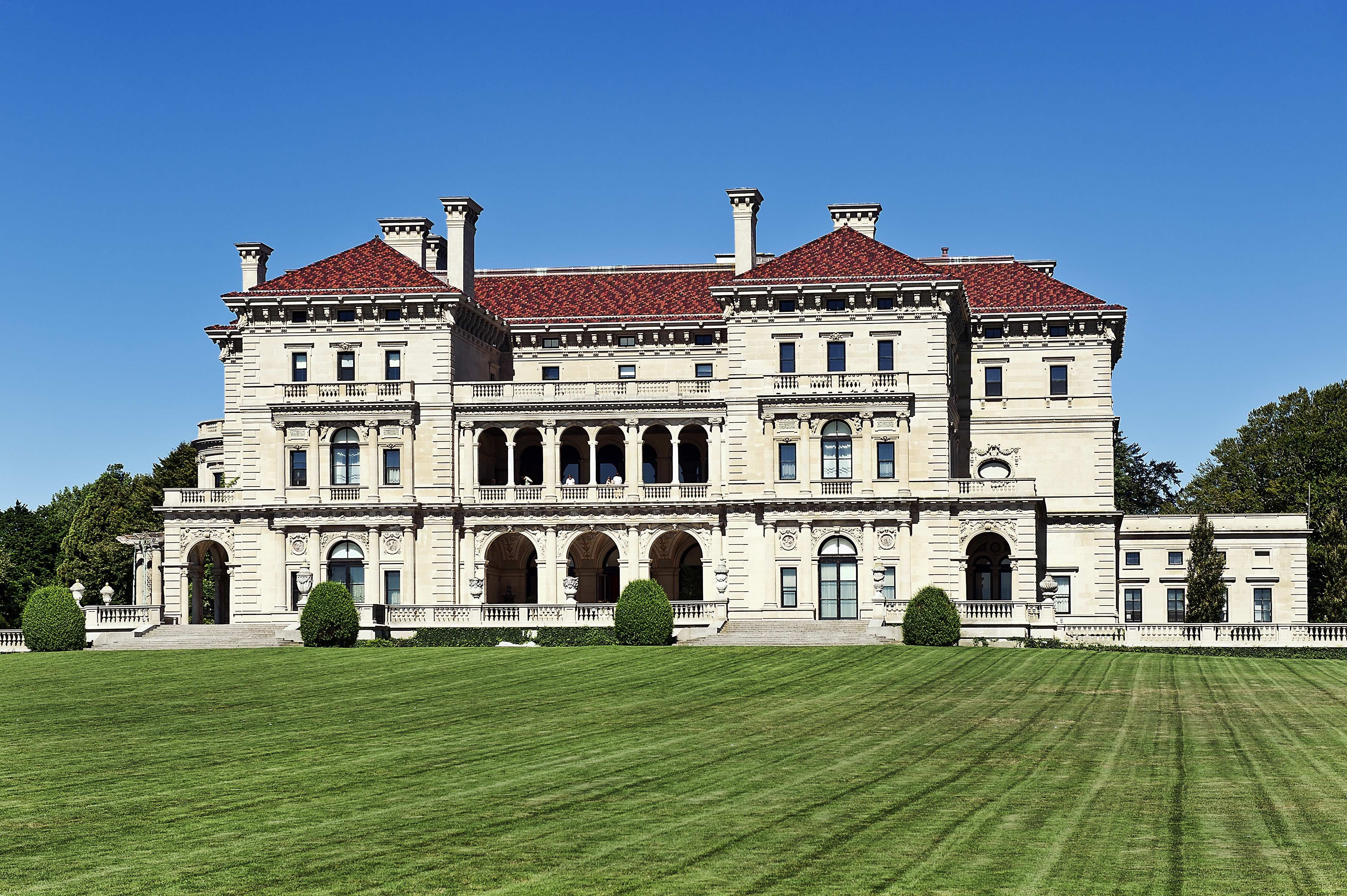 The Vanderbilt Heirs Are Moving Out Of The Breakers In Newport