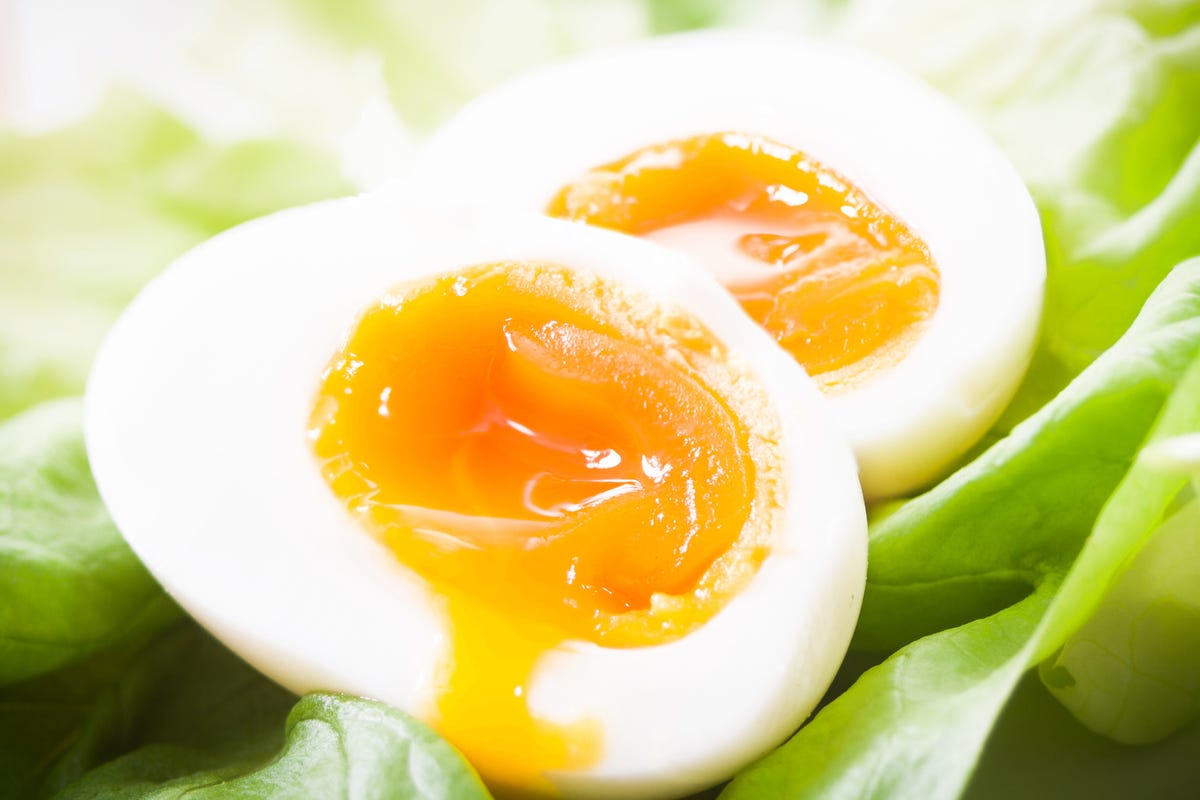 Can Runny Eggs Give You Salmonella? Are Runny Egg Yolks Raw?