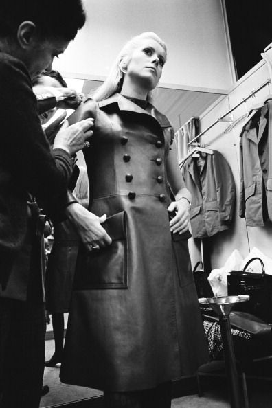 Trench coat, Standing, Fashion, Coat, Black-and-white, Outerwear, Retro style, Photography, Monochrome, Uniform, 