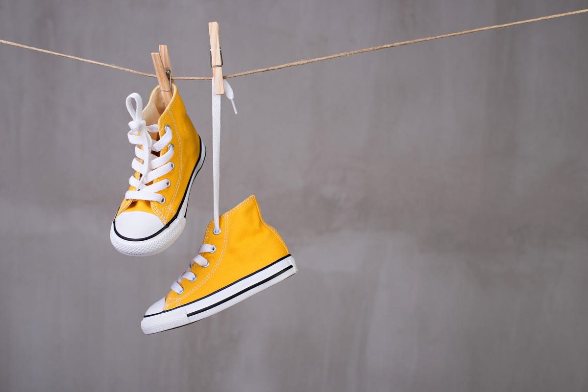 can leather trainers go in washing machine