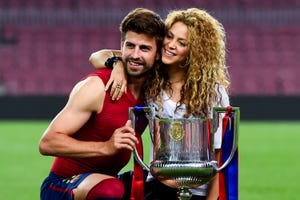 27 Of Shakira And Gerard Pique S Family Photos With Their Kids