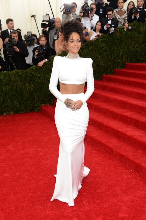 Sexiest Met Gala Looks of All Time - Plunging, Naked Dresses Worn by ...