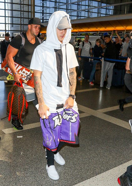 Justin Bieber's Best Outfits - Justin Bieber Fashion Photos