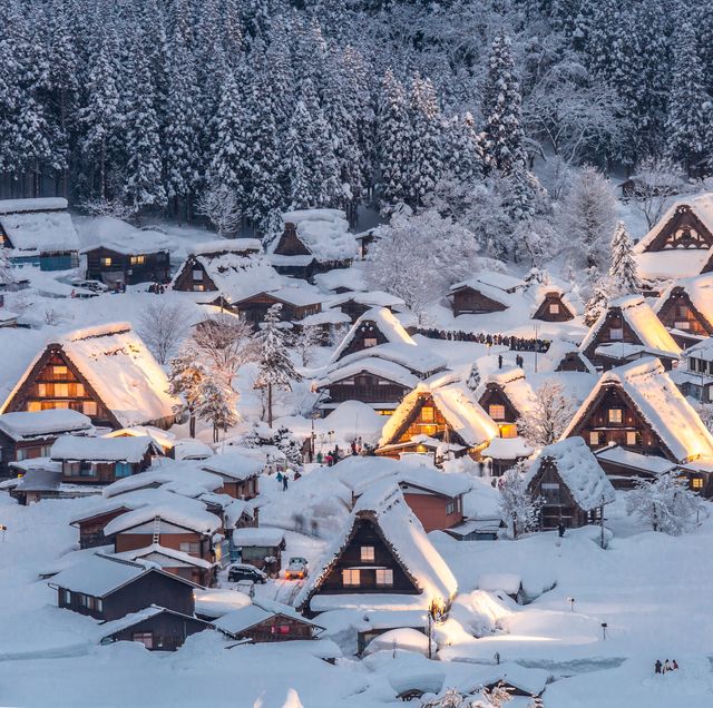 一生要親眼目睹的日本「白川鄉合掌村」點燈！探訪冷冽的世界文化遺產，走進童話世界裡