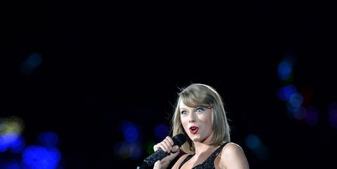 Taylor Swift Appears To Throw Tom Hiddleston Under The Bus