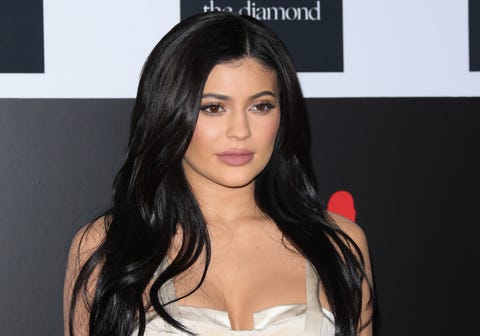 Kylie Jenner Just Took Out All Her Hair Extensions