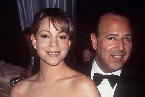l r piosenkarka pop mariah carey obejmowana przez swojego męża sony music chief tommy mottola at unident event photo by marion curtisdmithe life picture collection via getty images