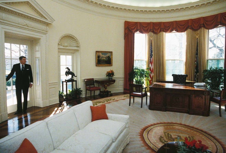 Oval Office Decor Changes in the Last 50+ Years - Pictures of the Oval ...