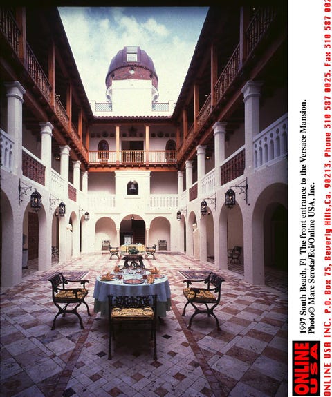 edificio, architettura, proprietà, Cortile, Arco, Stanza, Interior design, Colonna, Mobili, Casa,