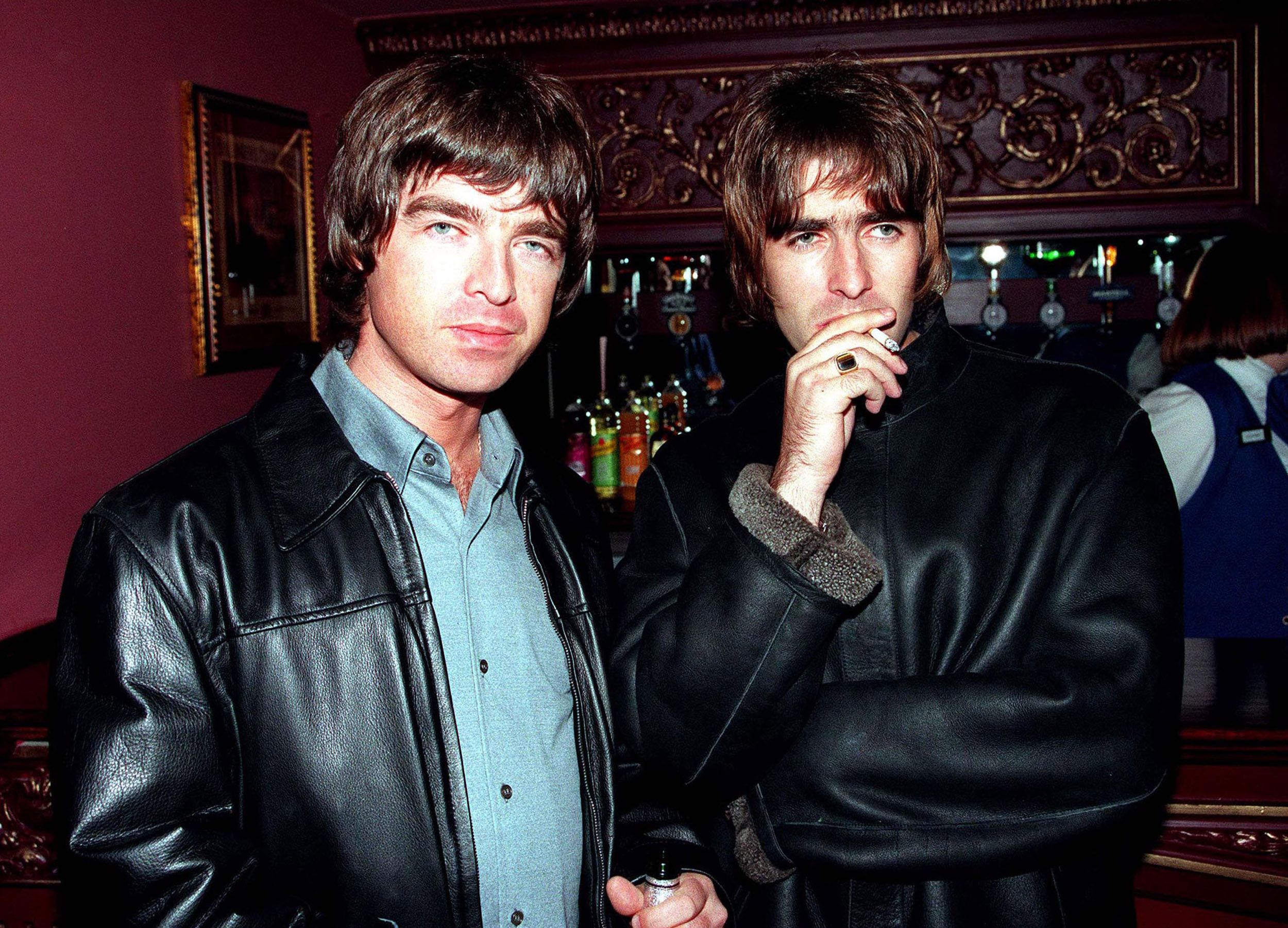 Rare Photos Of Oasis's Liam And Noel Gallagher - Liam And Noel ...