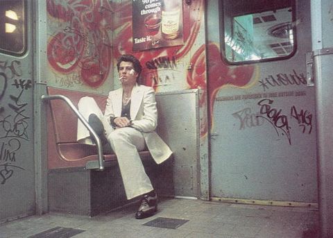 犯罪渦巻く70年代のニューヨーク市地下鉄を枚の写真で振り返る