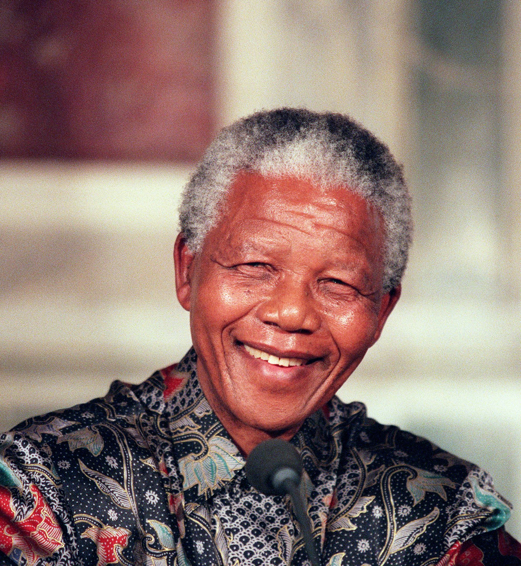 Las 20 mejores frases de Nelson Mandela que te inspirarán