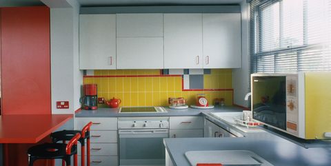 25 Cool Retro Kitchens How To Decorate A Kitchen In Throwback Style