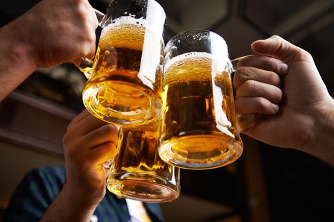 Alcohol, Drink, Beer, Beer glass, Alcoholic beverage, Lager, Bia hơi, Distilled beverage, Barware, Beer cocktail, 