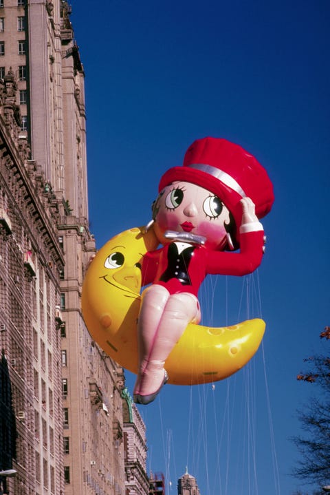 Macy's Thanksgiving Day Parade History & Photos - Facts About the Macy ...