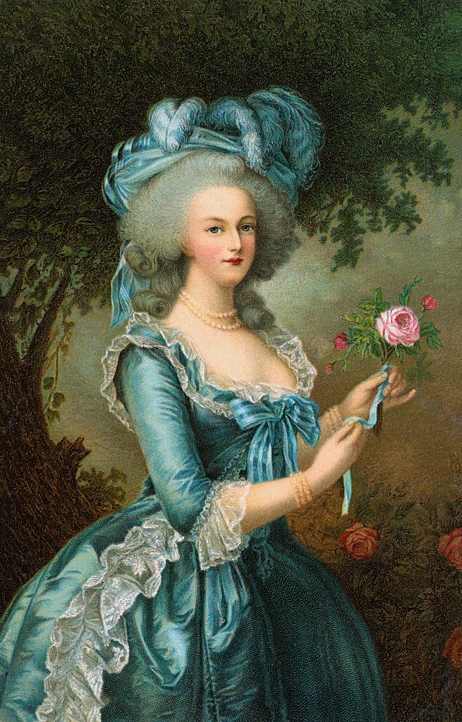 marie antoinette clothing style