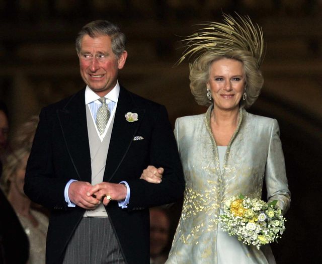 svatební den Prince Charlese a Camilly's Wedding Day